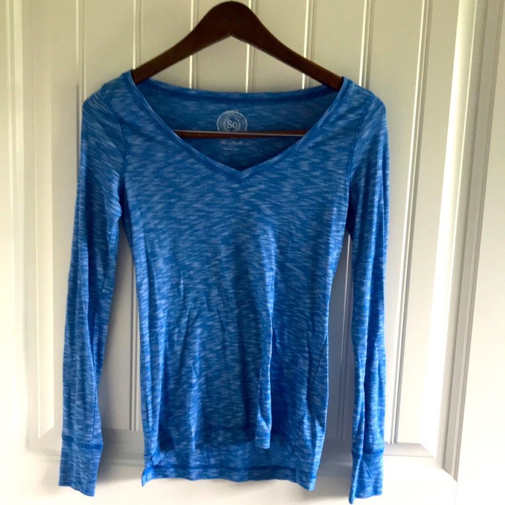 3/$20 Lightweight blue long sleeve top by Authentic American Heritage